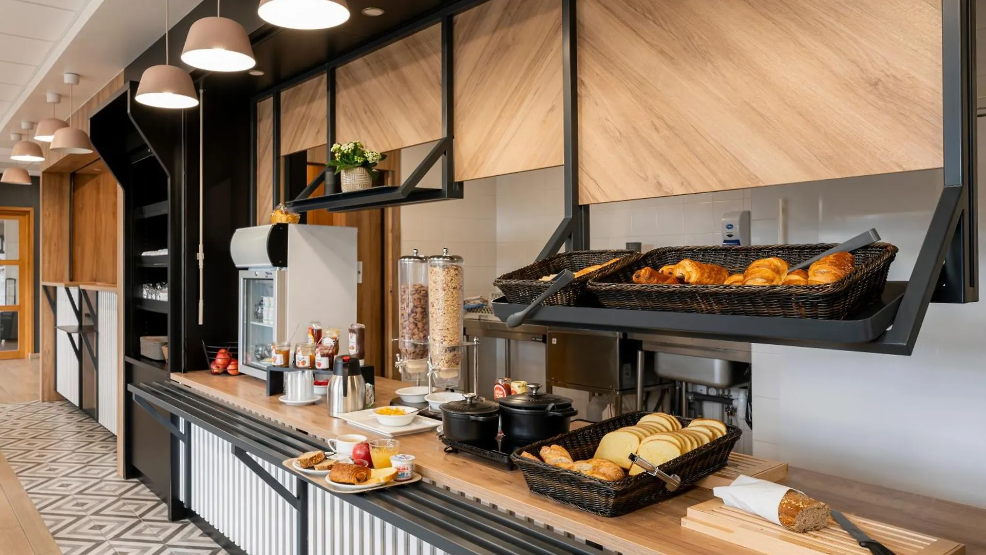 B&B Hotel Lorient Ploemeur 3*,  Frankreich
