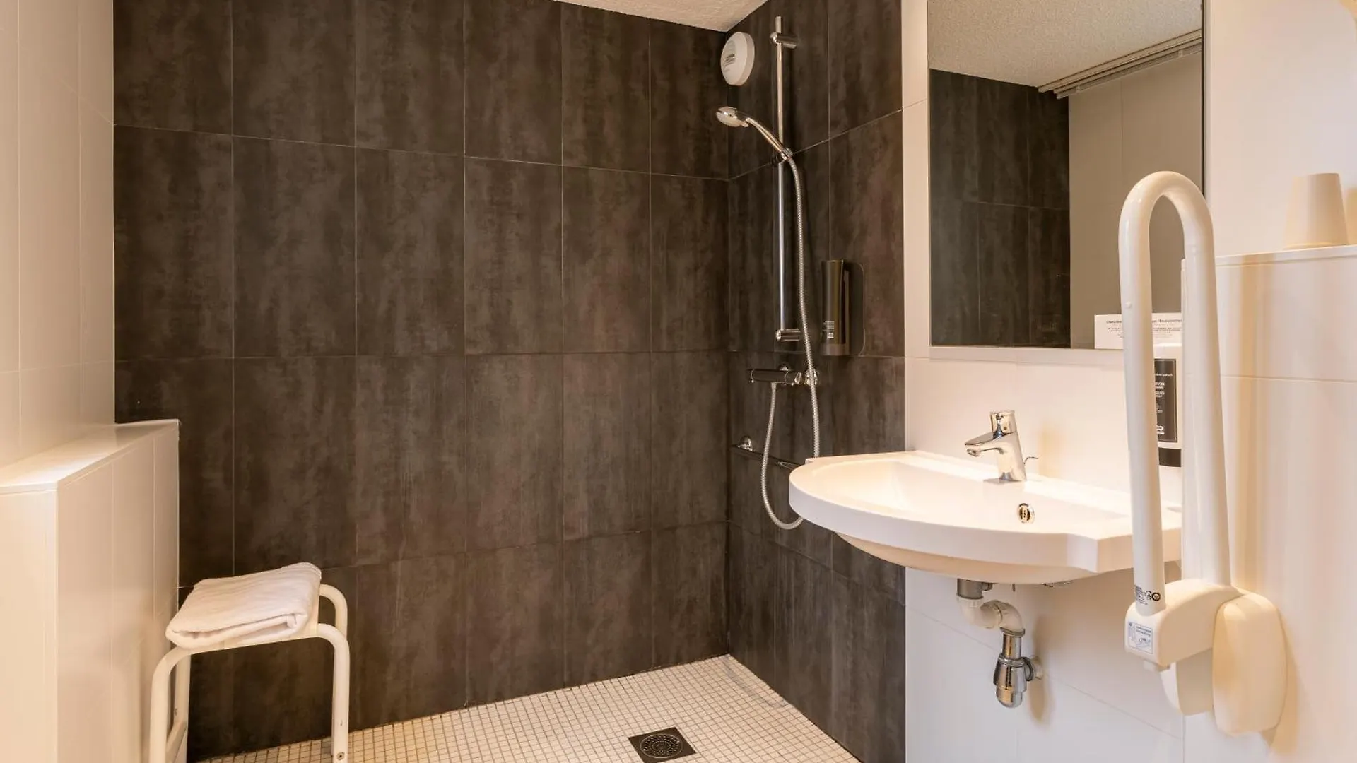 B&B Hotel Lorient Ploemeur